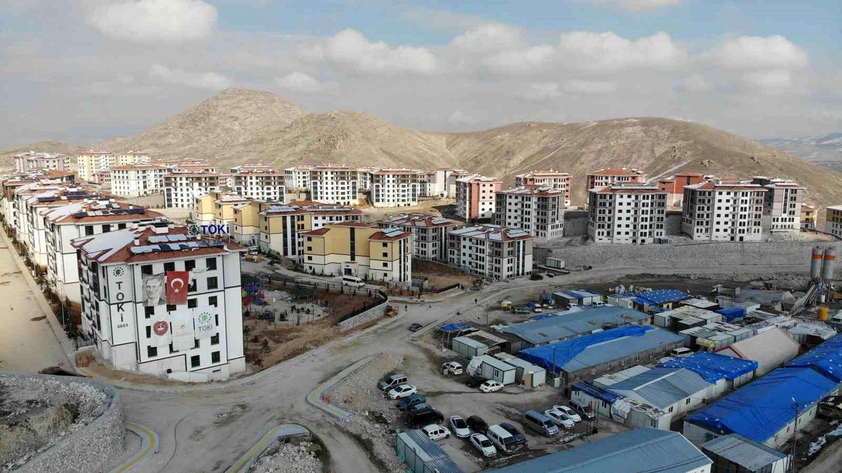 Malatya\'da Depremzedelere Teslim Edilecek Konutlar Tamamlanıyor