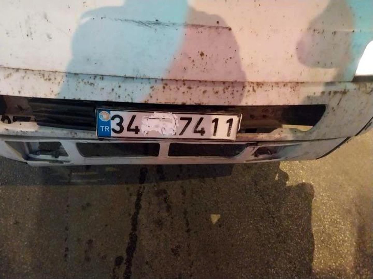 Bilecik\'te EDS\'yi atlatmak için plaka traş köpüğü ile kapatan sürücüye para cezası