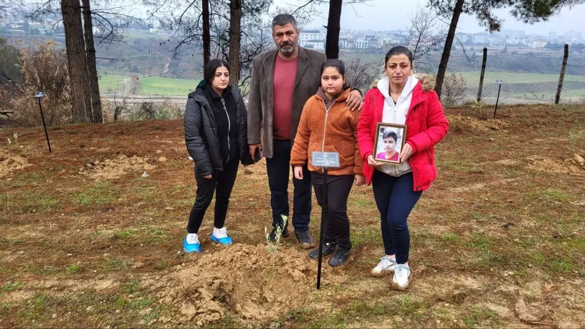 Adıyaman Üniversitesi, depremde hayatını kaybedenleri fidanlarla anıyor