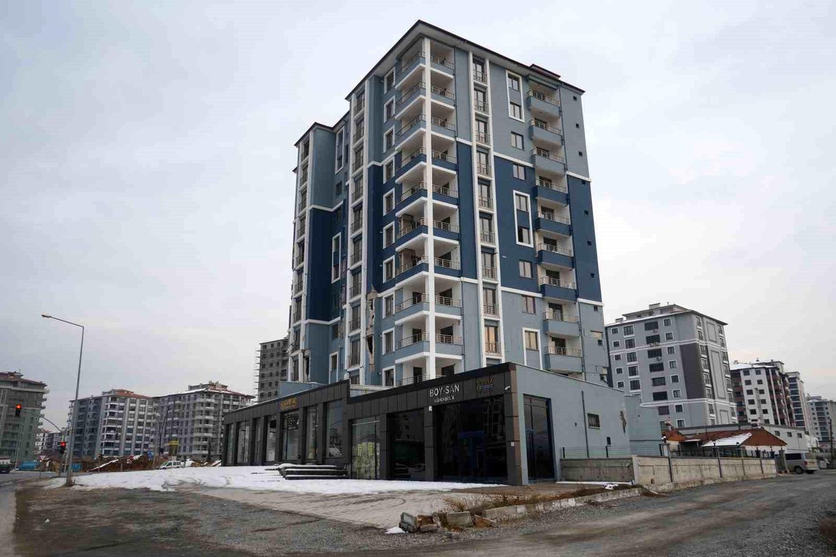 Malatyalı depremzede, yaşadığı acılarını hala tazeliğini koruyor
