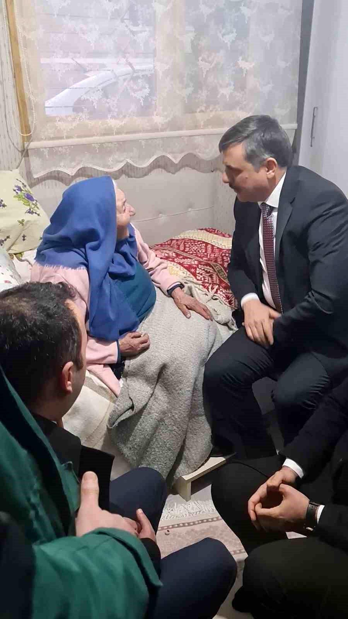 Erzurum Valisi Mustafa Çiftçi, Aliye Nine\'yi ziyaret etti