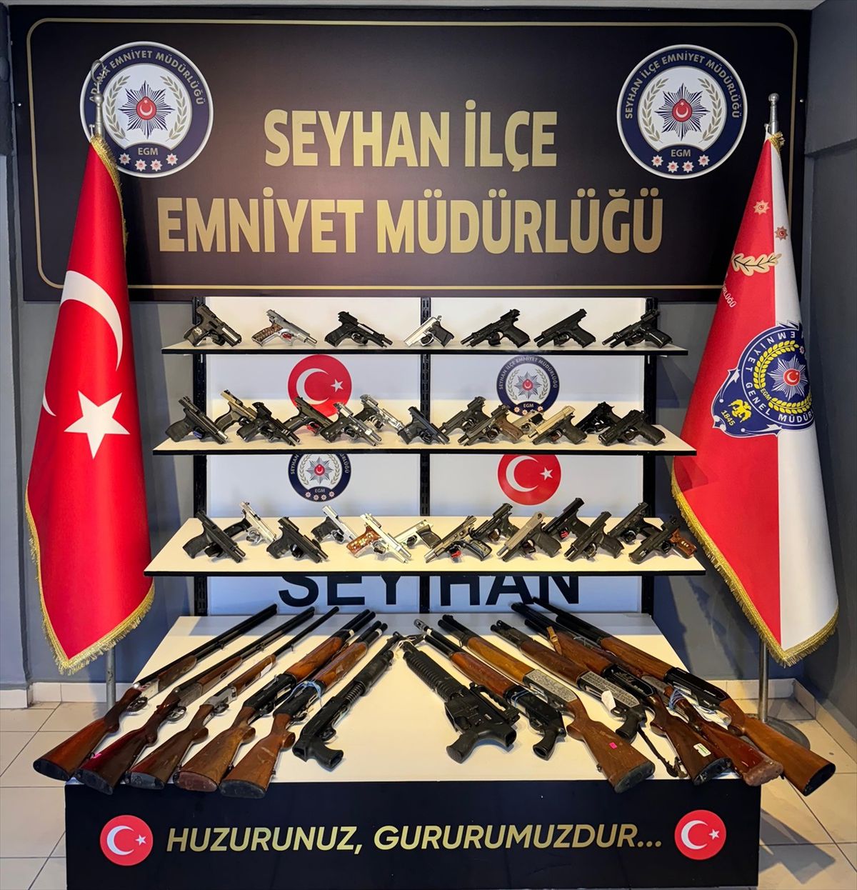 Adana\'da 50 Ruhsatsız Silah Ele Geçirildi