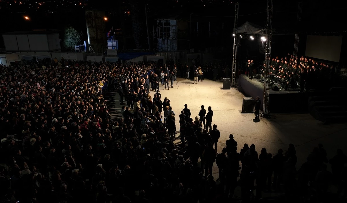Antakya Medeniyetler Korosu, depremin birinci yılında Hatay\'da konser verdi