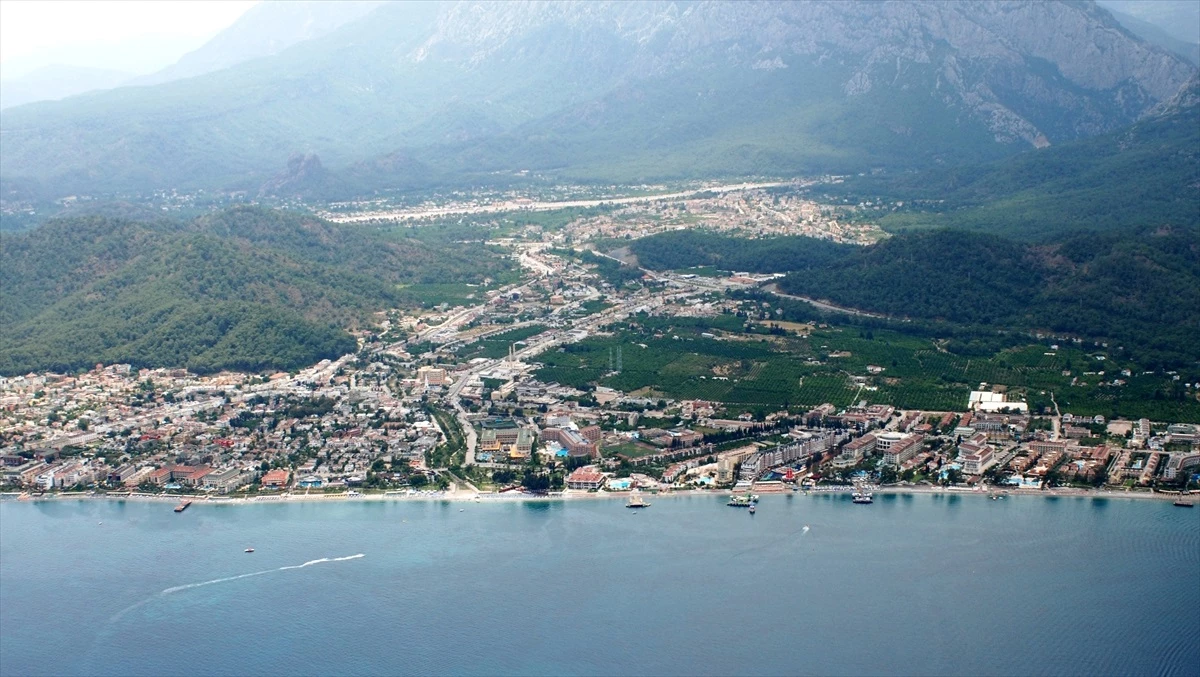 Antalya Kemer ilçesinin nüfusu 49 bin 695 kişi oldu