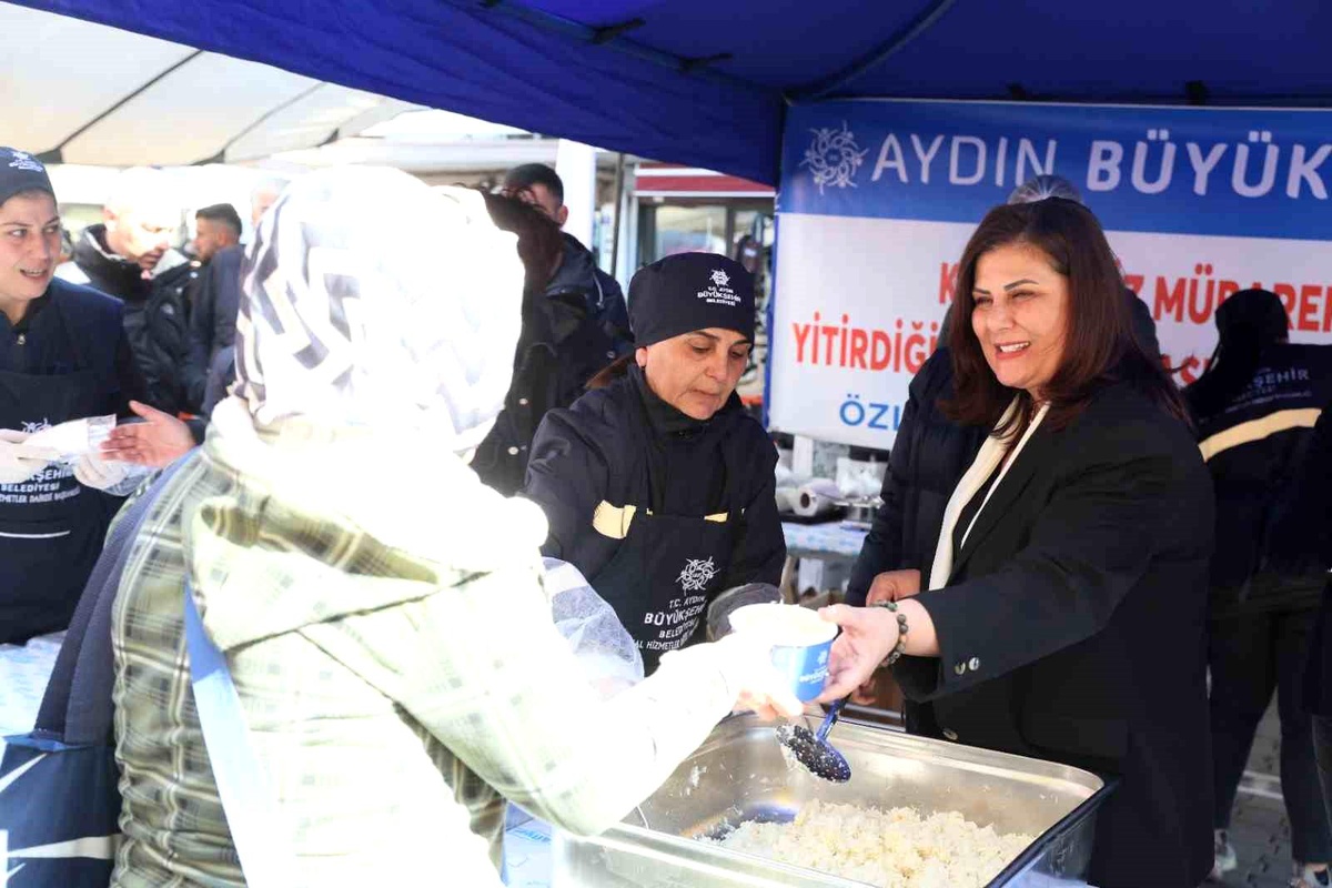 Aydın Büyükşehir Belediyesi, Depremde Hayatını Kaybedenler ve Miraç Kandili İçin Hayır Gerçekleştirdi