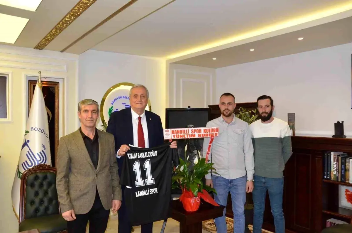 Kandilli Spor Kulübü Yönetimi Bozüyük Belediye Başkanı'na Nezaket Ziyaretinde Bulundu