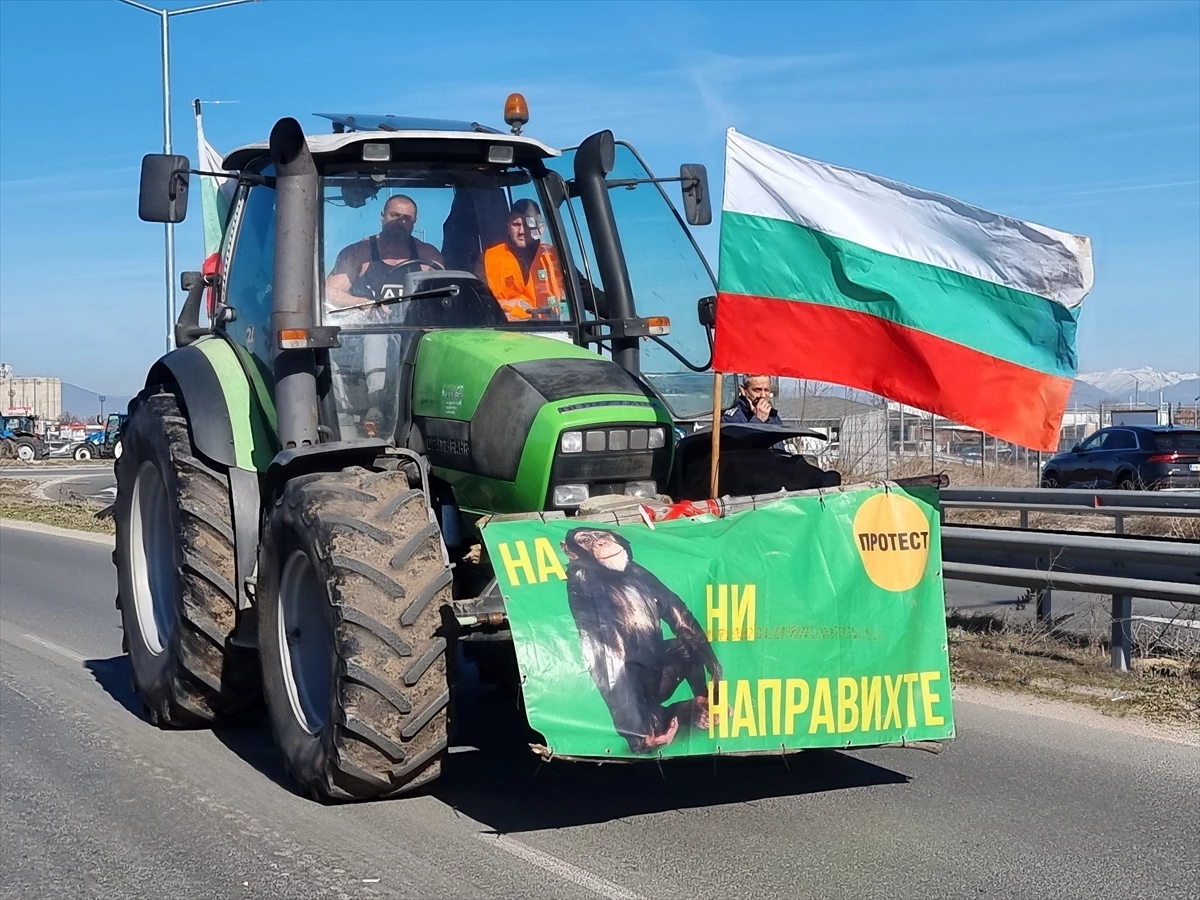 Bulgaristan'da tarım sektörü çalışanları protestolara başladı - Son Dakika