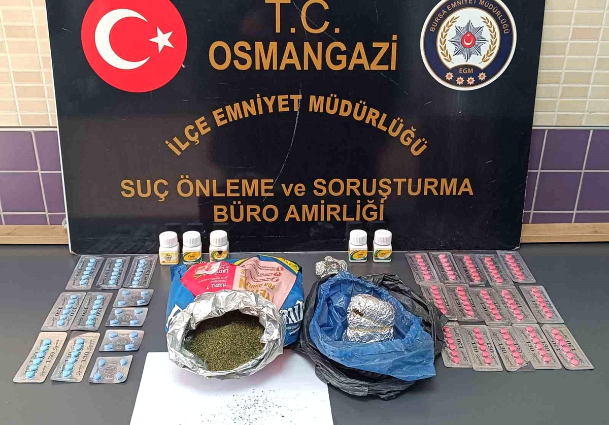 Bursa\'da Uyuşturucu Ticareti Yapan 2 Kişi Yakalandı