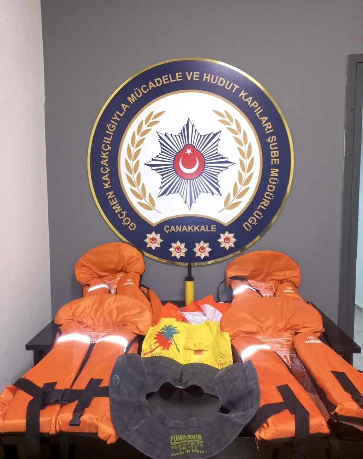 Çanakkale\'de 284 Kaçak Göçmen Yakalandı, 18 Organizatör Tutuklandı