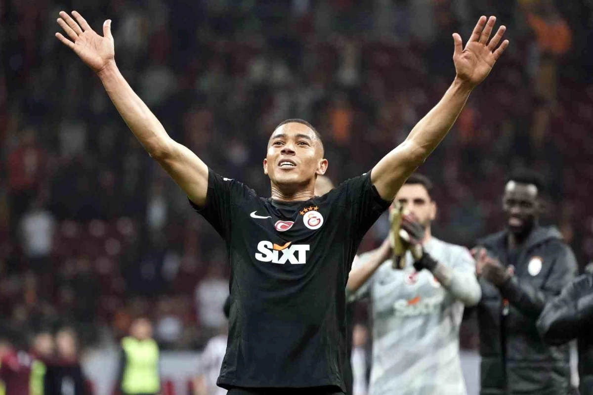 Galatasaray\'ın yeni transferi Carlos Vinicius ilk maçında gol attı