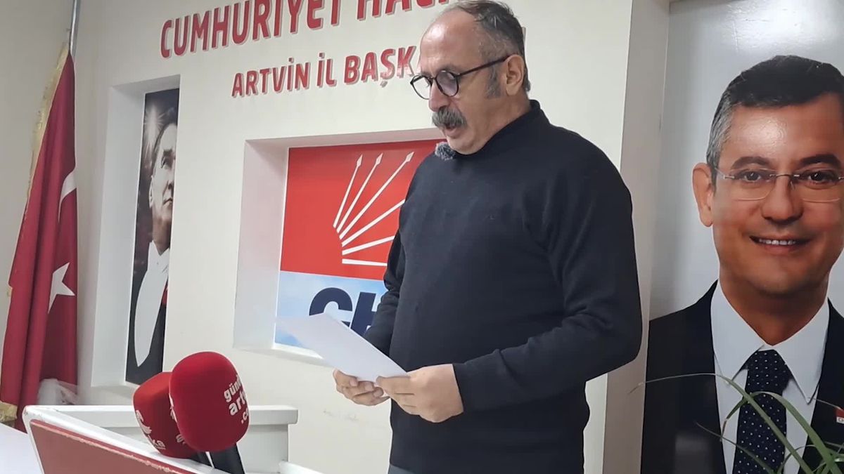 CHP Artvin İl Başkanı: Deprem mağdurlarının yaraları hala sarılmadı