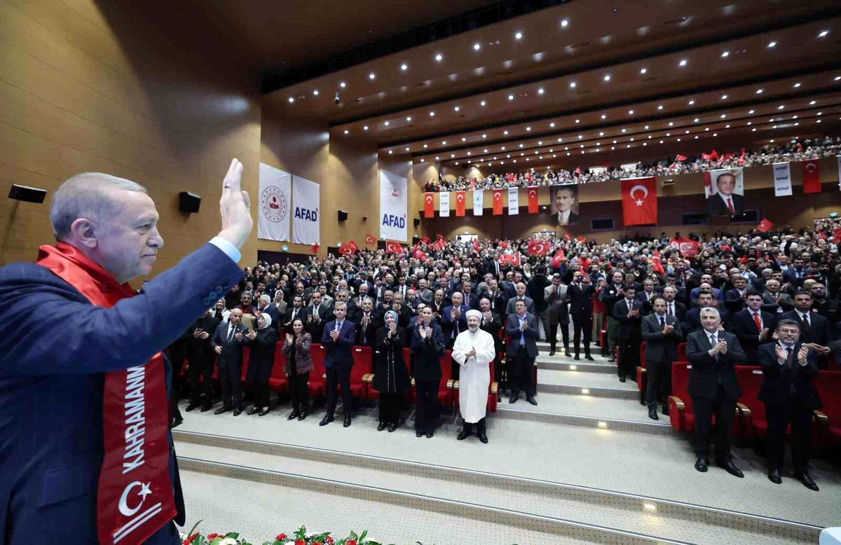 Cumhurbaşkanı Erdoğan, savunma sanayi yatırımlarını deprem bölgesinde yoğunlaştıracak bir proje başlattıklarını açıkladı