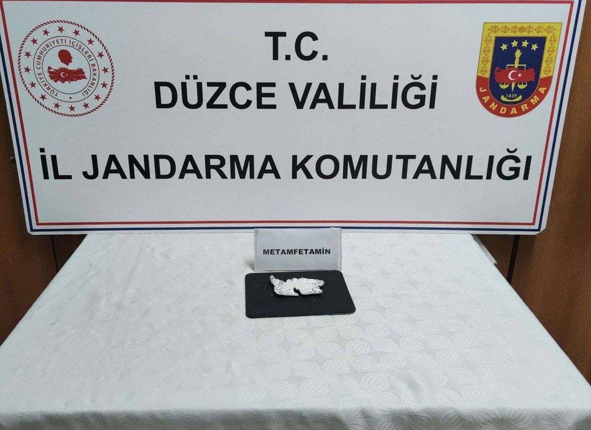 Düzce\'de uyuşturucu ticareti yapan şüpheli tutuklandı