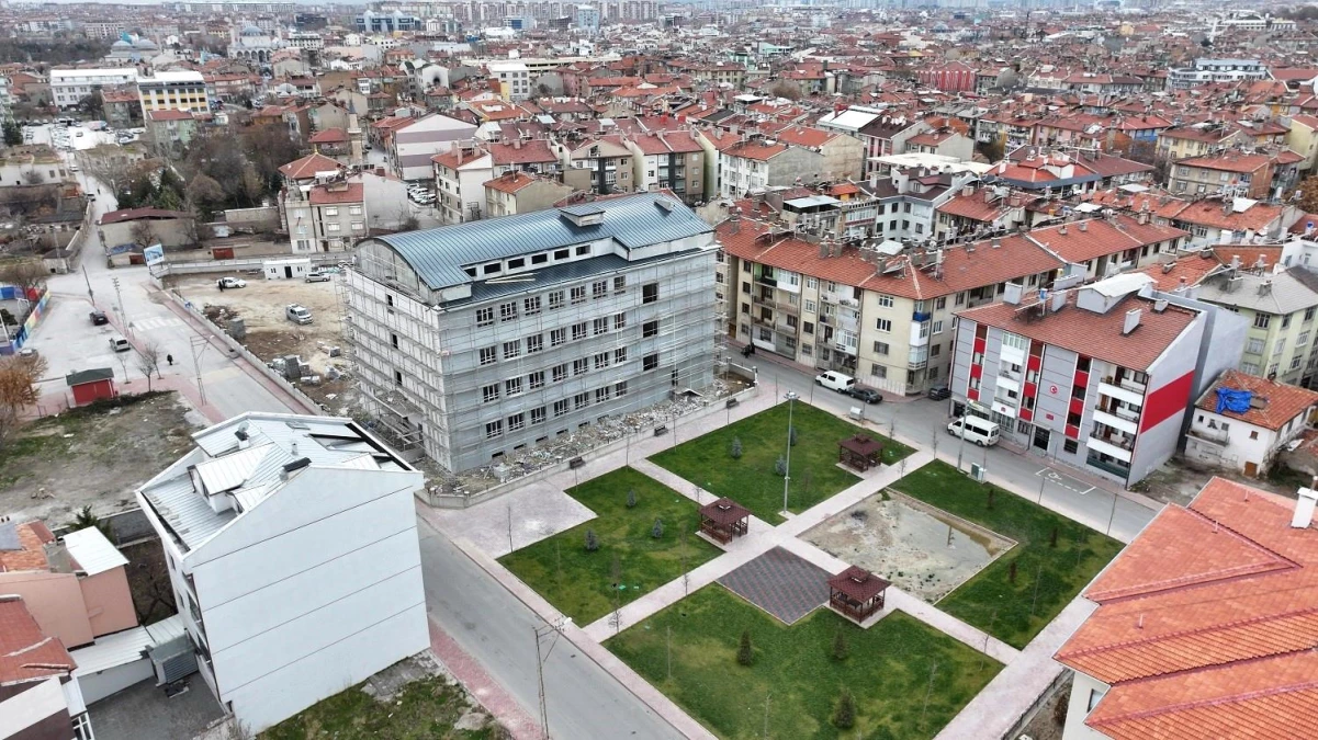 Karatay Belediyesi Osman Benliler İlkokulu\'nun yapımı tamamlanıyor