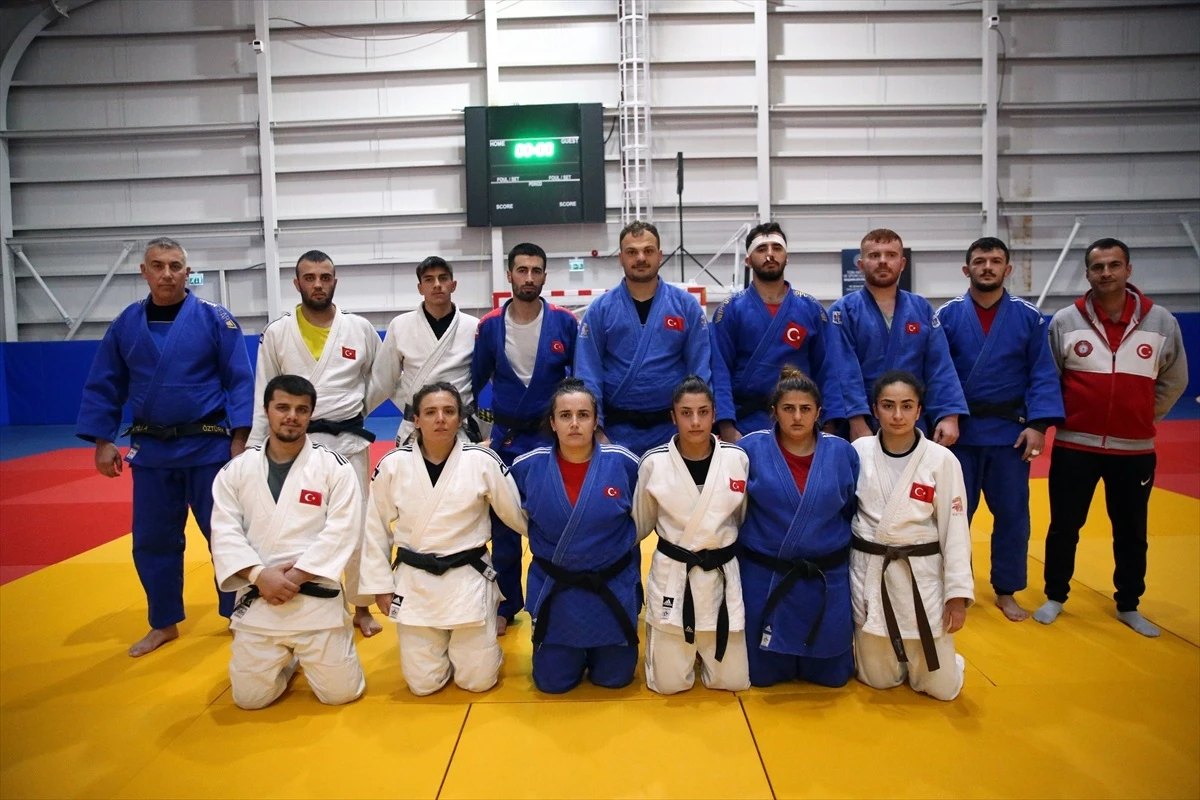 İşitme Engelliler Büyükler Judo Milli Takımı Kastamonu\'da ikinci kampını yapıyor