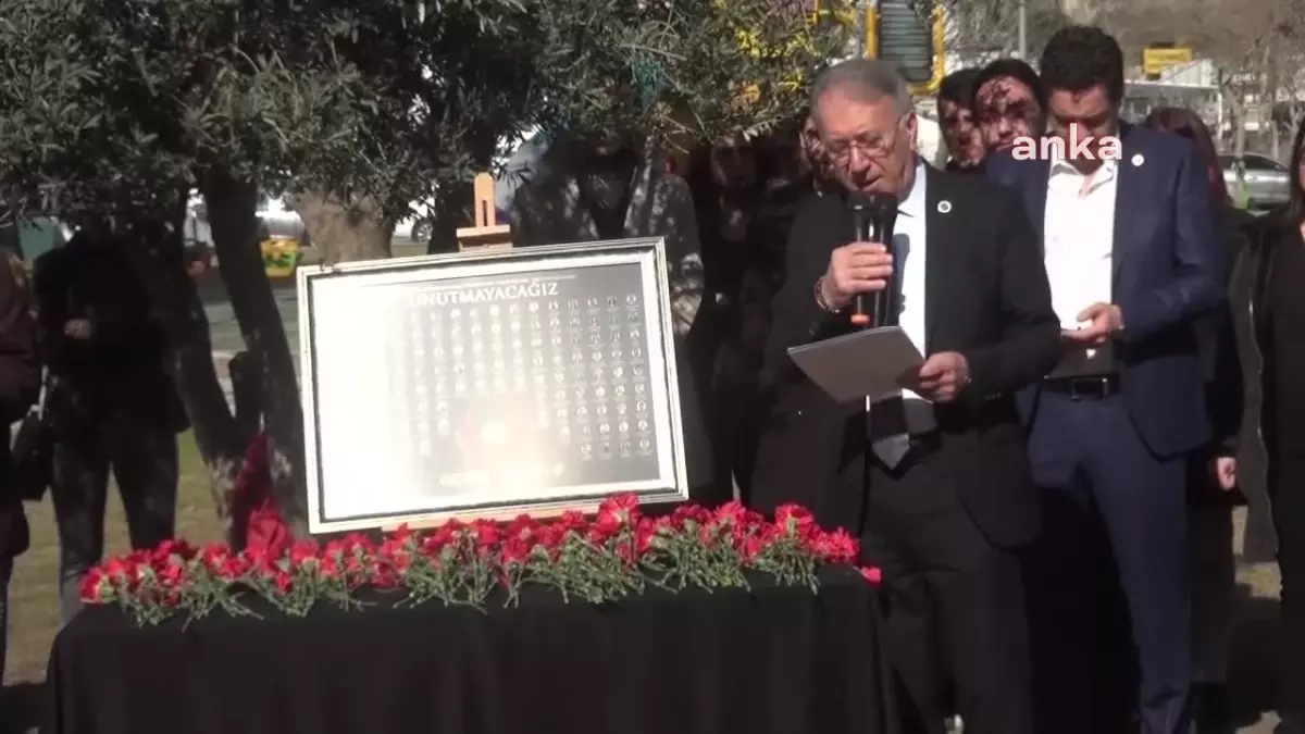 İzmir Barosu, Kahramanmaraş depreminde hayatını kaybedenleri anma töreni düzenledi