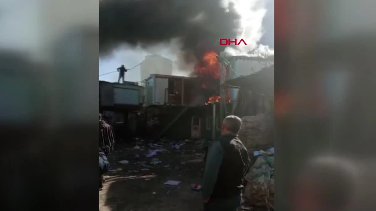 Maltepe\'de Geri Dönüşüm Tesisi İşçi Konteynerinde Yangın Çıktı