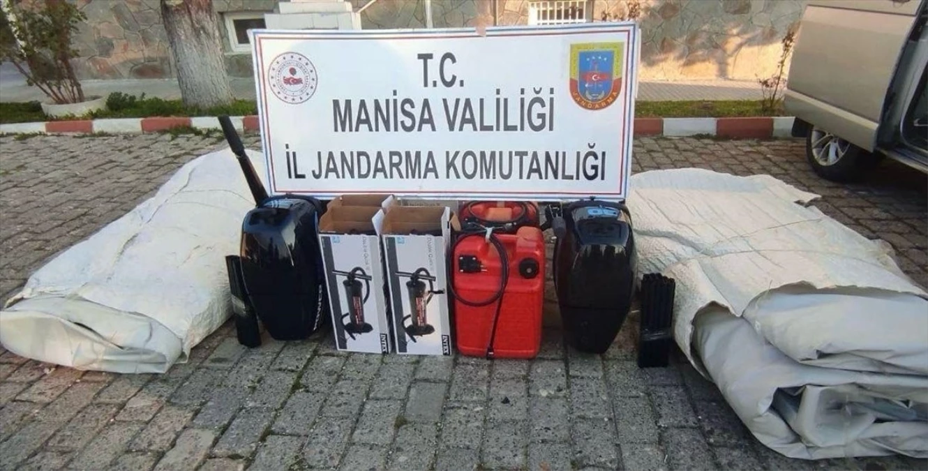 Manisa\'da 44 düzensiz göçmen ve 2 kaçakçı yakalandı
