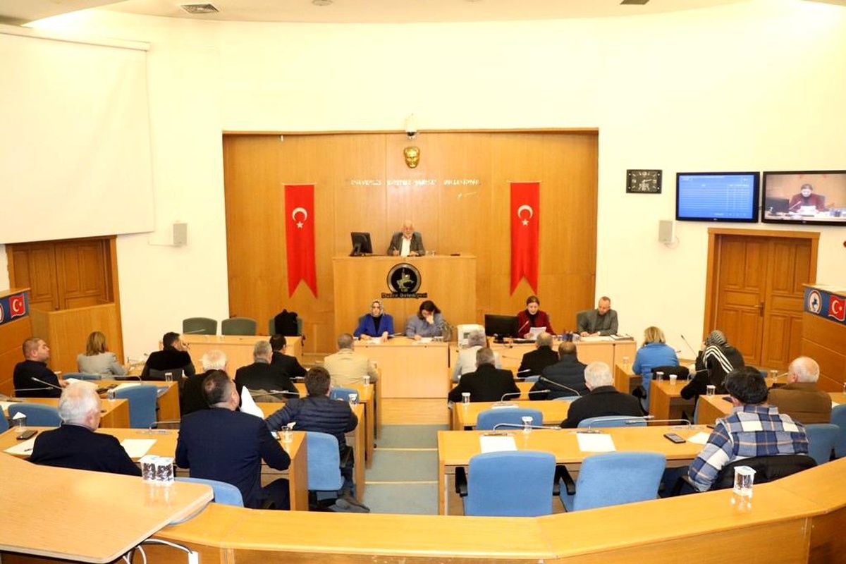 Düzce Belediye Meclisi Şubat Ayı Birinci Oturumunda Gündem Maddeleri Komisyonlara Havale Edildi