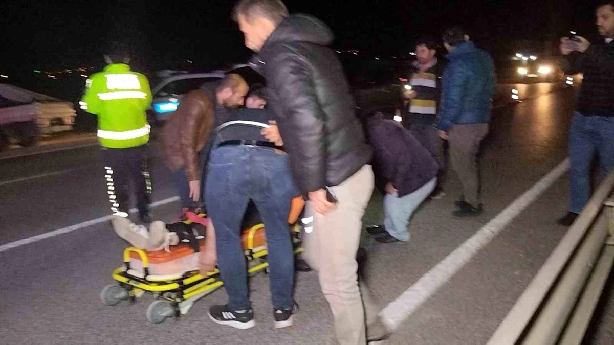 Bursa\'da Motosiklet Kazası: 2 Kişi Yaralandı