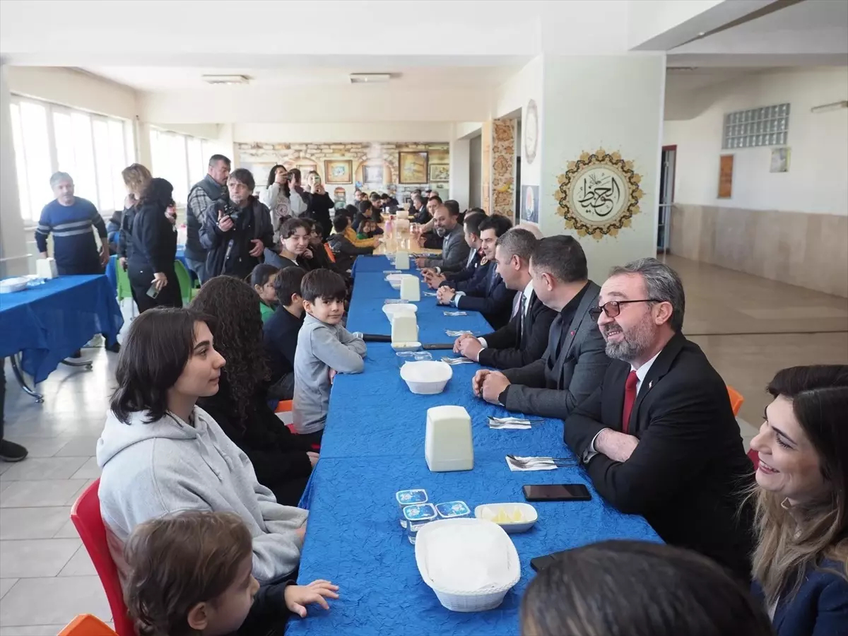 Nazilli\'de depremzede öğrencilere etkinlik düzenlendi