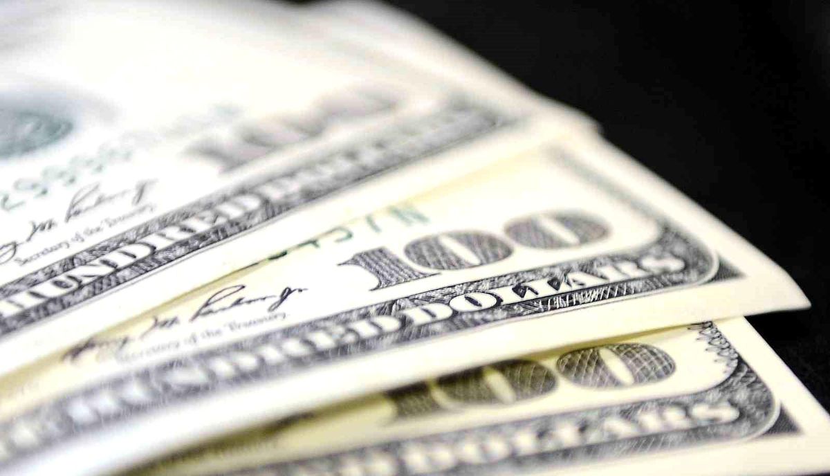 Dolar ve Euro Güne Yükselişle Başladı