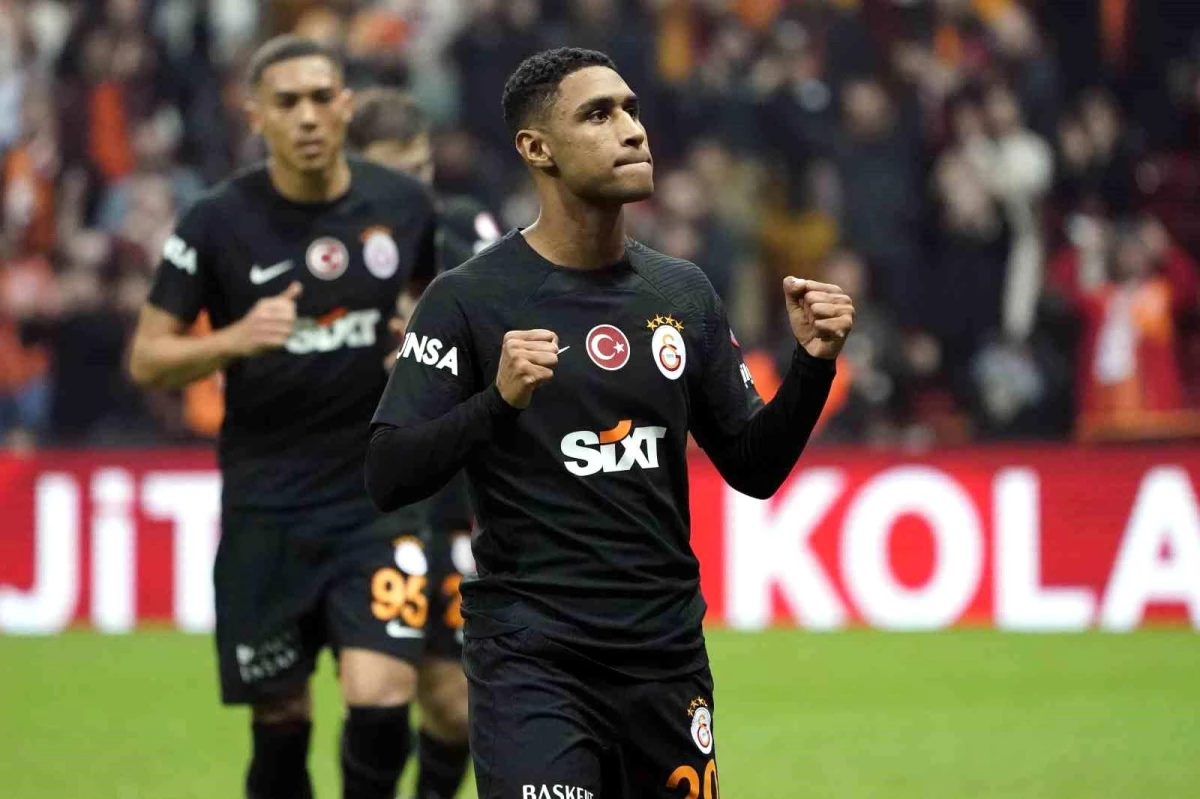 Galatasaraylı Tete, Bandırmaspor maçında penaltıdan gol attı