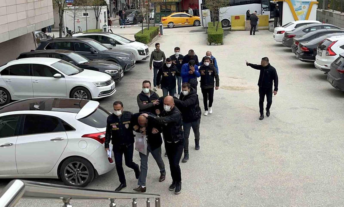 Eskişehir\'de 22 kişiyi dolandıran 11 şüpheli hakkında iddianame hazırlandı