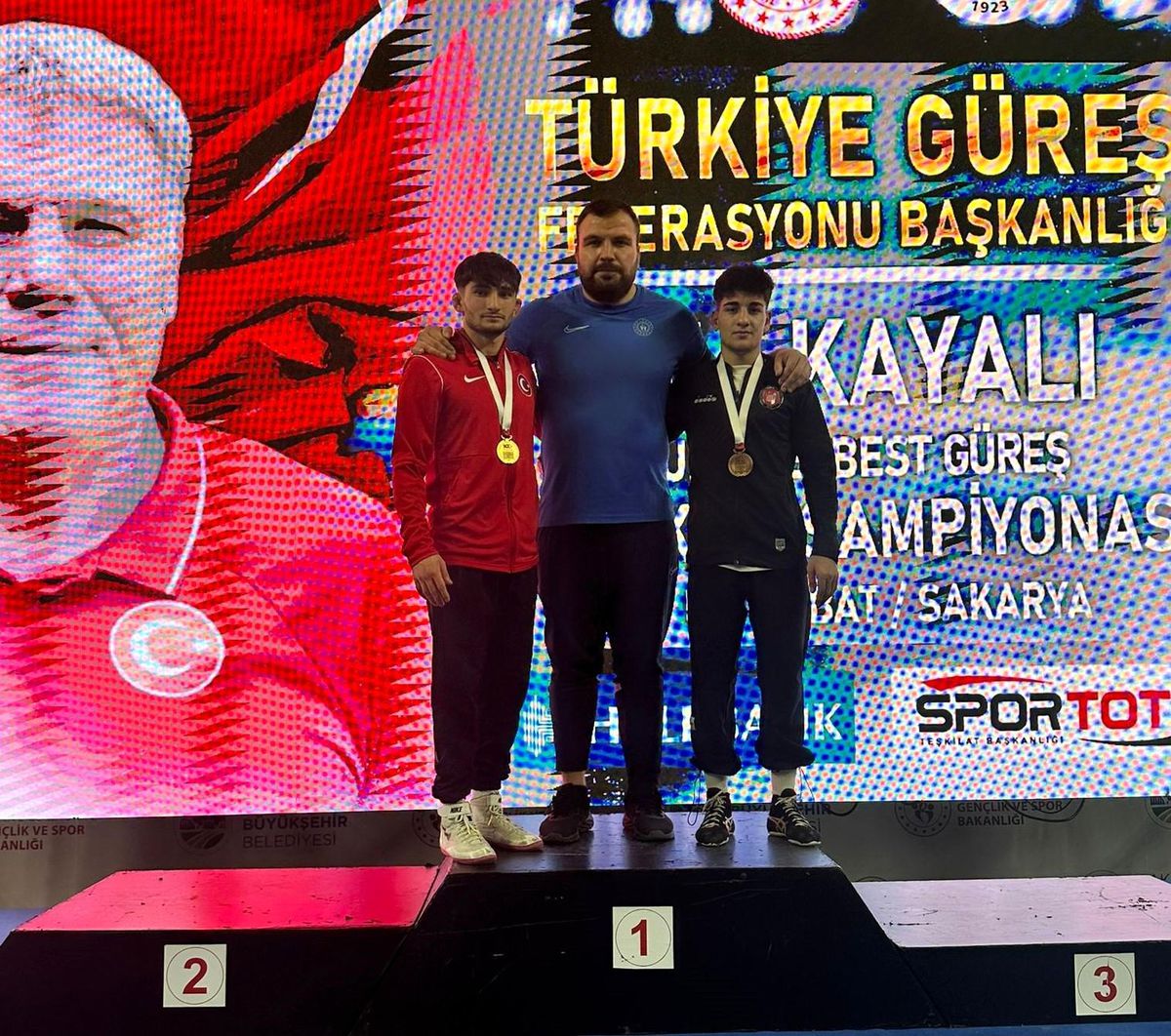 Afyonkarahisarlı Genç Güreşçilerden Büyük Başarı