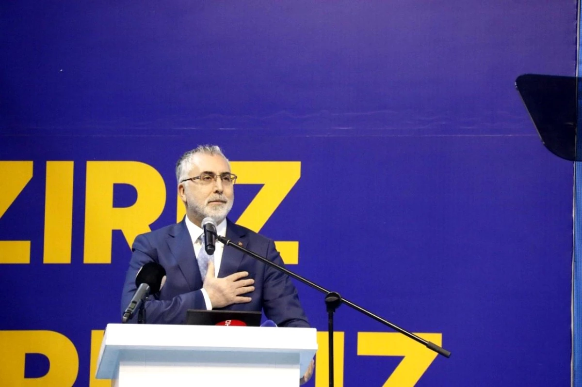 AK Parti, Mardin\'de Büyükşehir ve ilçe belediye başkan adaylarını tanıttı