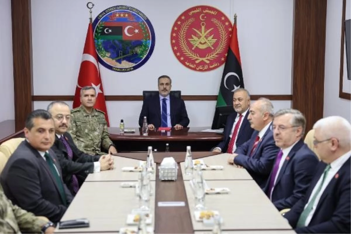 Dışişleri Bakanı Hakan Fidan, Libya Görev Grubu Komutanlığı\'nı ziyaret etti