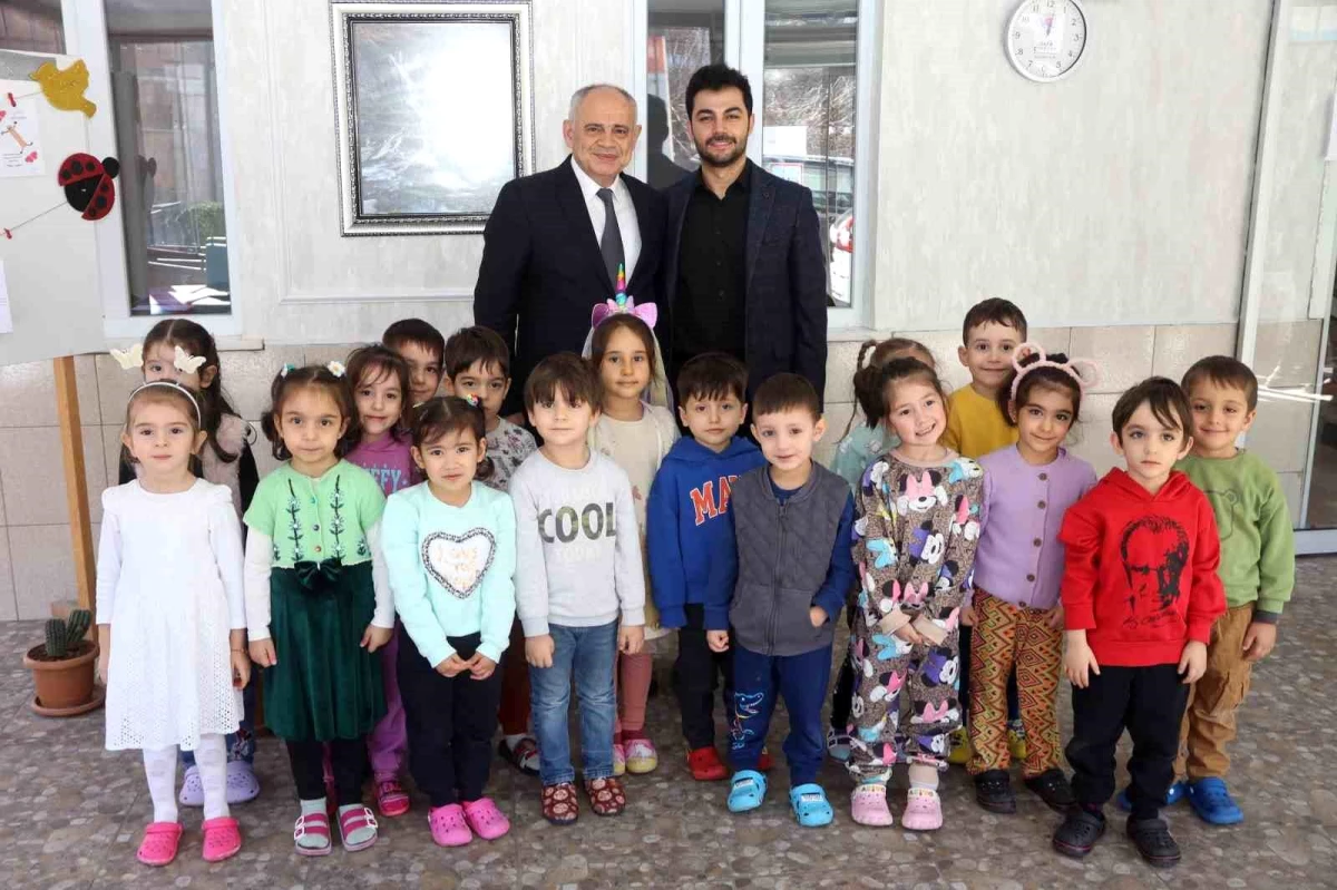 Yahyalı Belediye Başkanı Esat Öztürk Verenel Derneği\'ni ziyaret etti