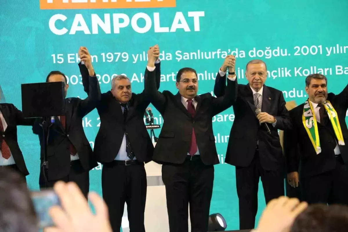 Erdoğan: İstanbul\'daki saldırıyı yapan teröristlerin ve onlara emir verenlerin en büyük siyasi hamisi CHP yöneticileridir