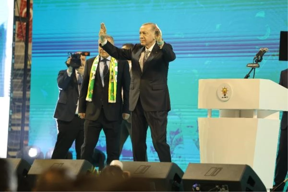 Erdoğan: CHP, terör örgütünün siyasi uzantısı ile yoldaşlık yapıyor
