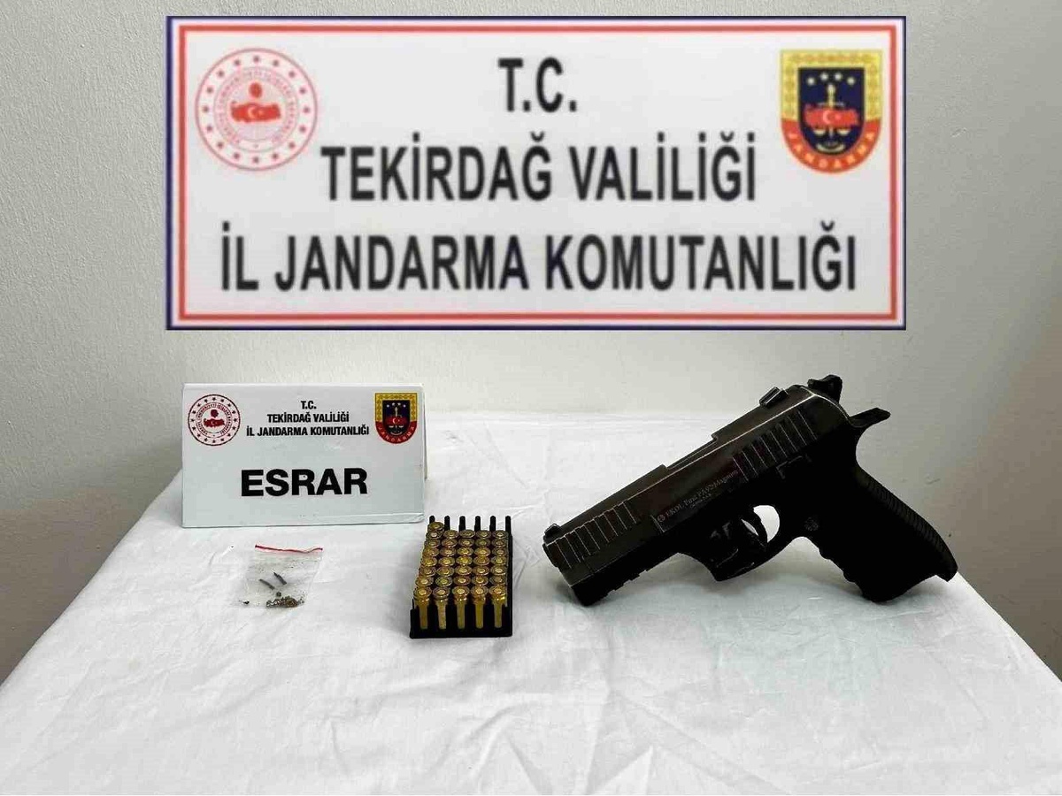 Tekirdağ\'da jandarma ekipleri uyuşturucuyla mücadelede 4 şüpheliyi yakaladı