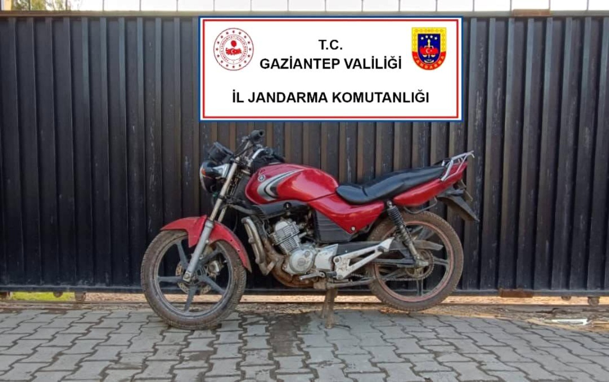 Gaziantep\'te jandarma ekipleri 14 hırsızlık şüphelisini yakaladı