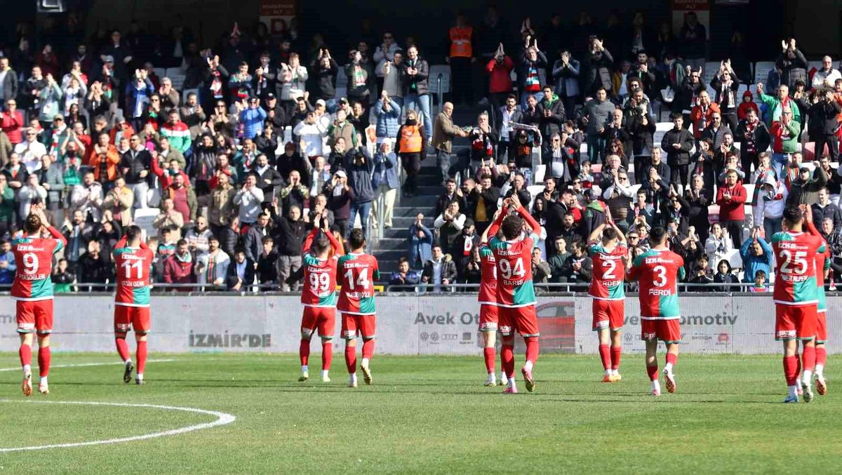 Karşıyaka, Erkan Sözeri ile çıktığı 3 maçı da kazanarak ikinci sıraya yükseldi