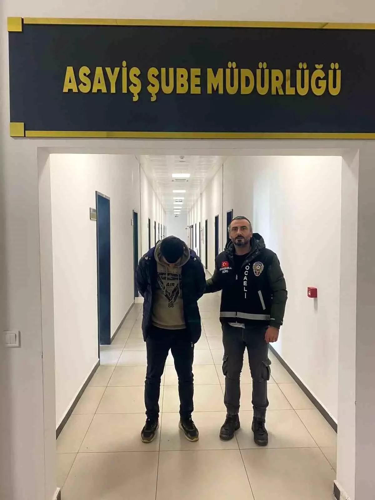 Kocaeli'de kasten öldürme ve hırsızlık suçlarından aranan 3 şahıs yakalandı