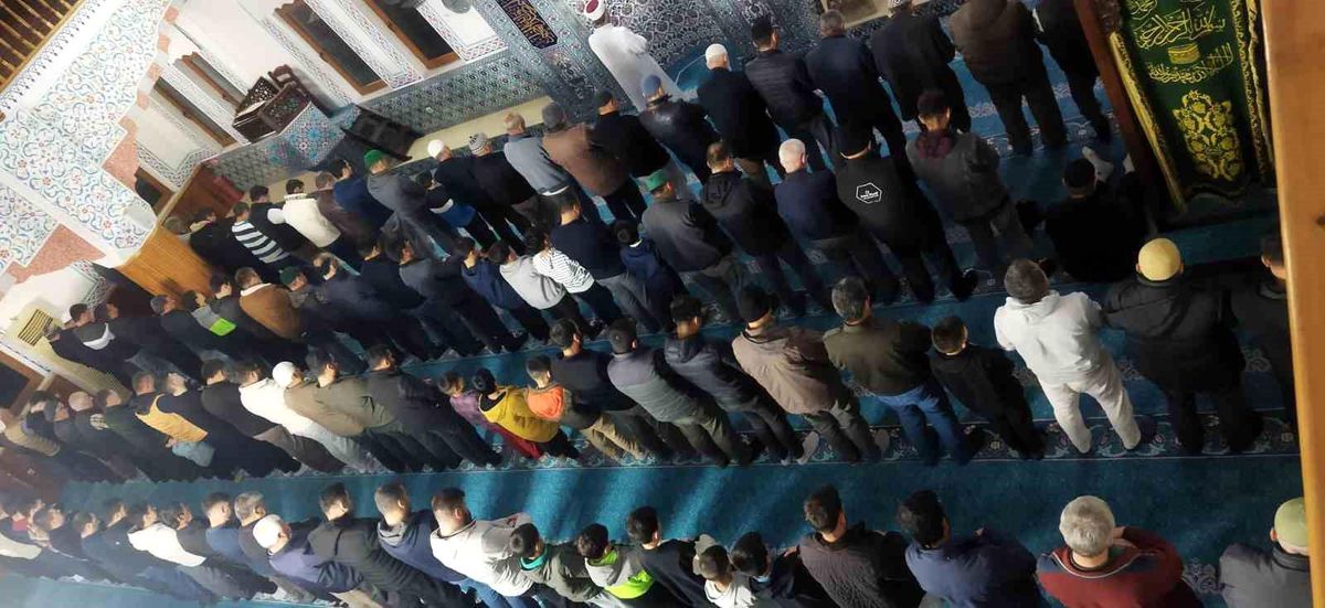 Köyceğiz\'de Miraç Kandili\'nde camiler doldu