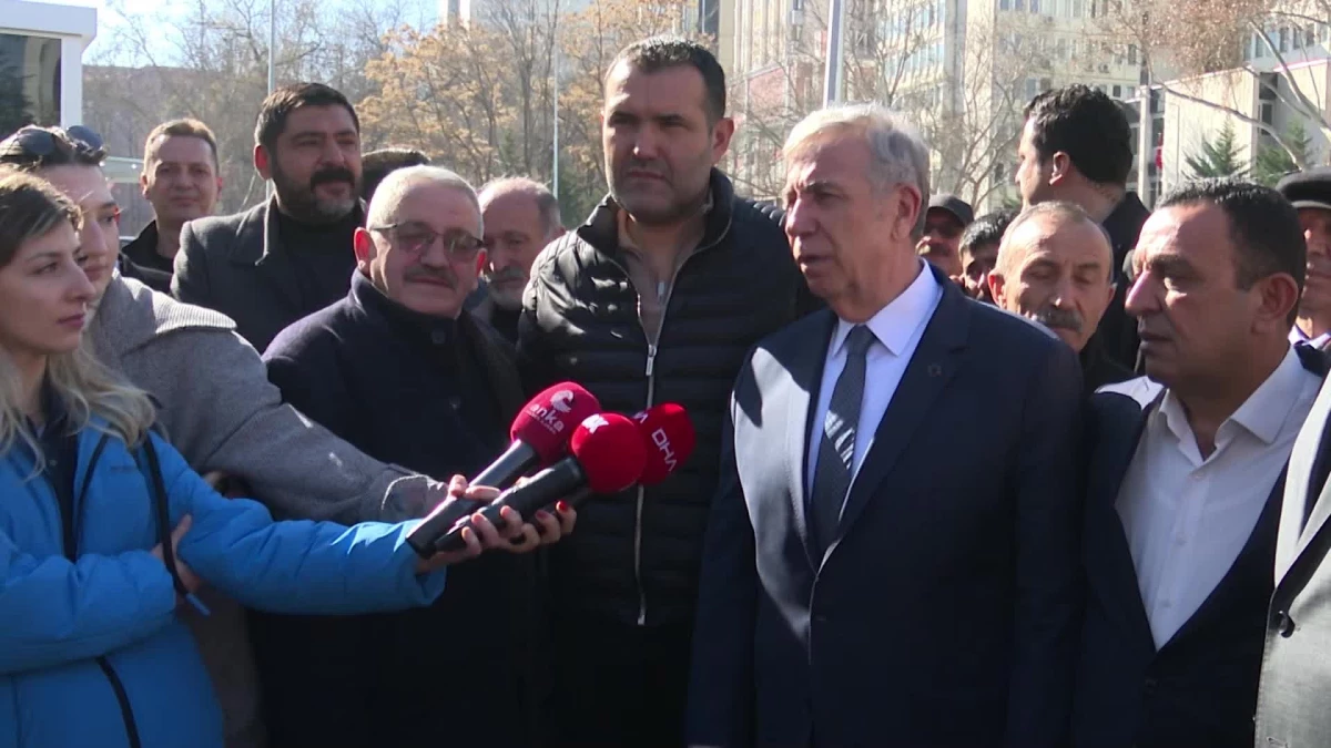 Mansur Yavaş, Ankara\'da taksi ve dolmuş esnafını ziyaret etti
