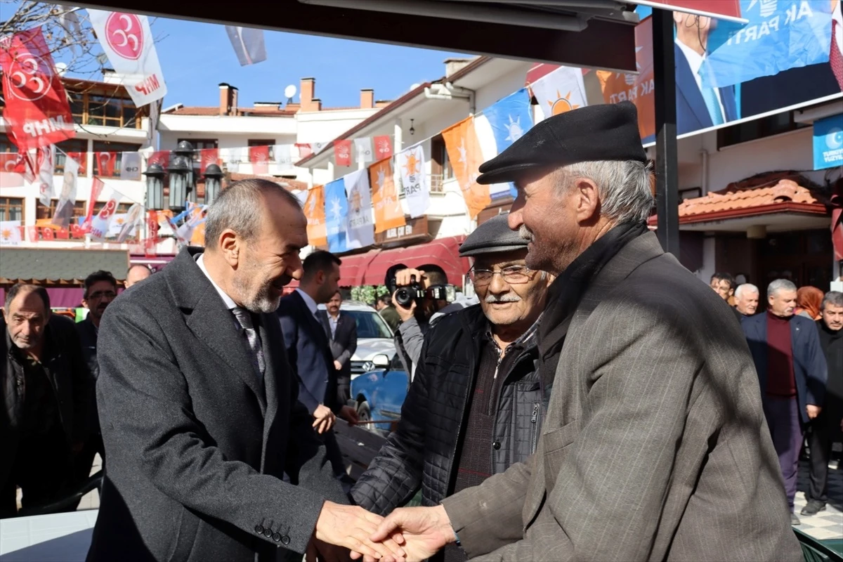MHP Genel Başkan Yardımcısı Yaşar Yıldırım Nallıhan\'da esnafı ziyaret etti