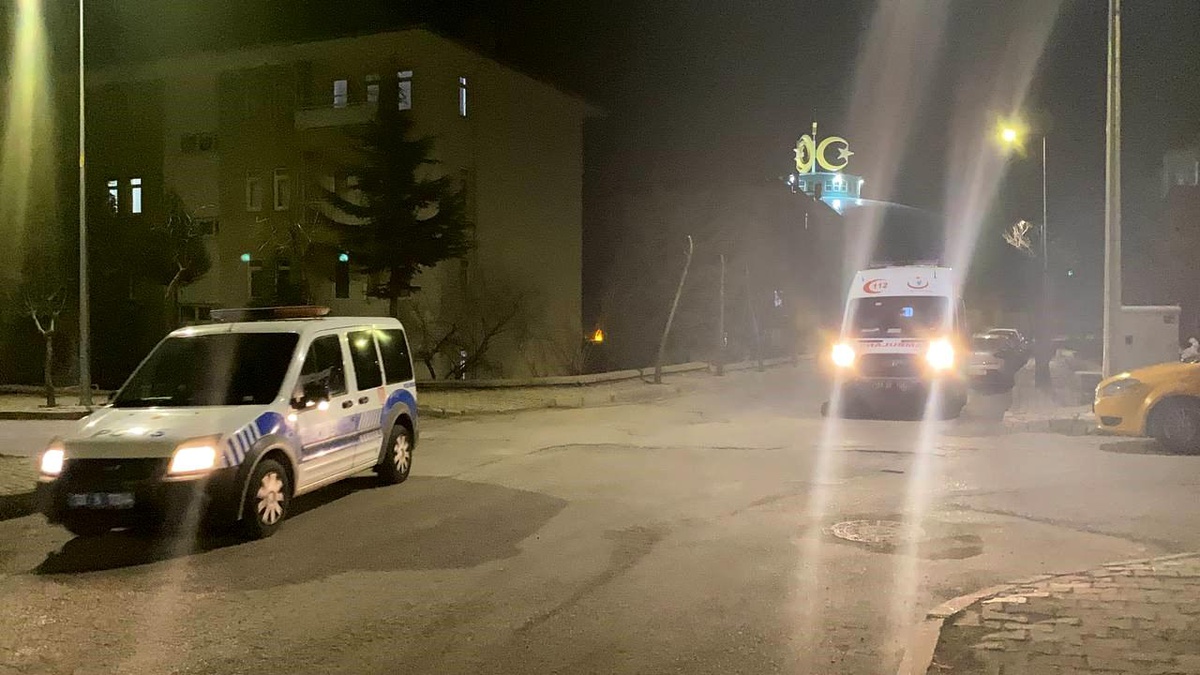Isparta\'da Alkollü Şahıs Sinir Krizi Geçirerek Polislere Saldırdı