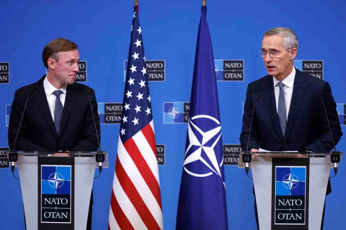 NATO Genel Sekreteri Türkiye\'yi Ukrayna\'ya yapılan yardımlar konusunda örnek gösterdi