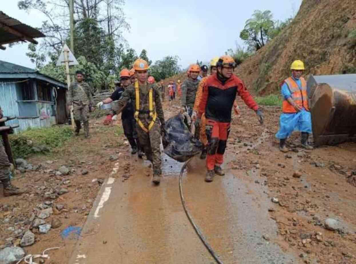 Toprak Kaymasında 45 yaralı, 41 kayıp