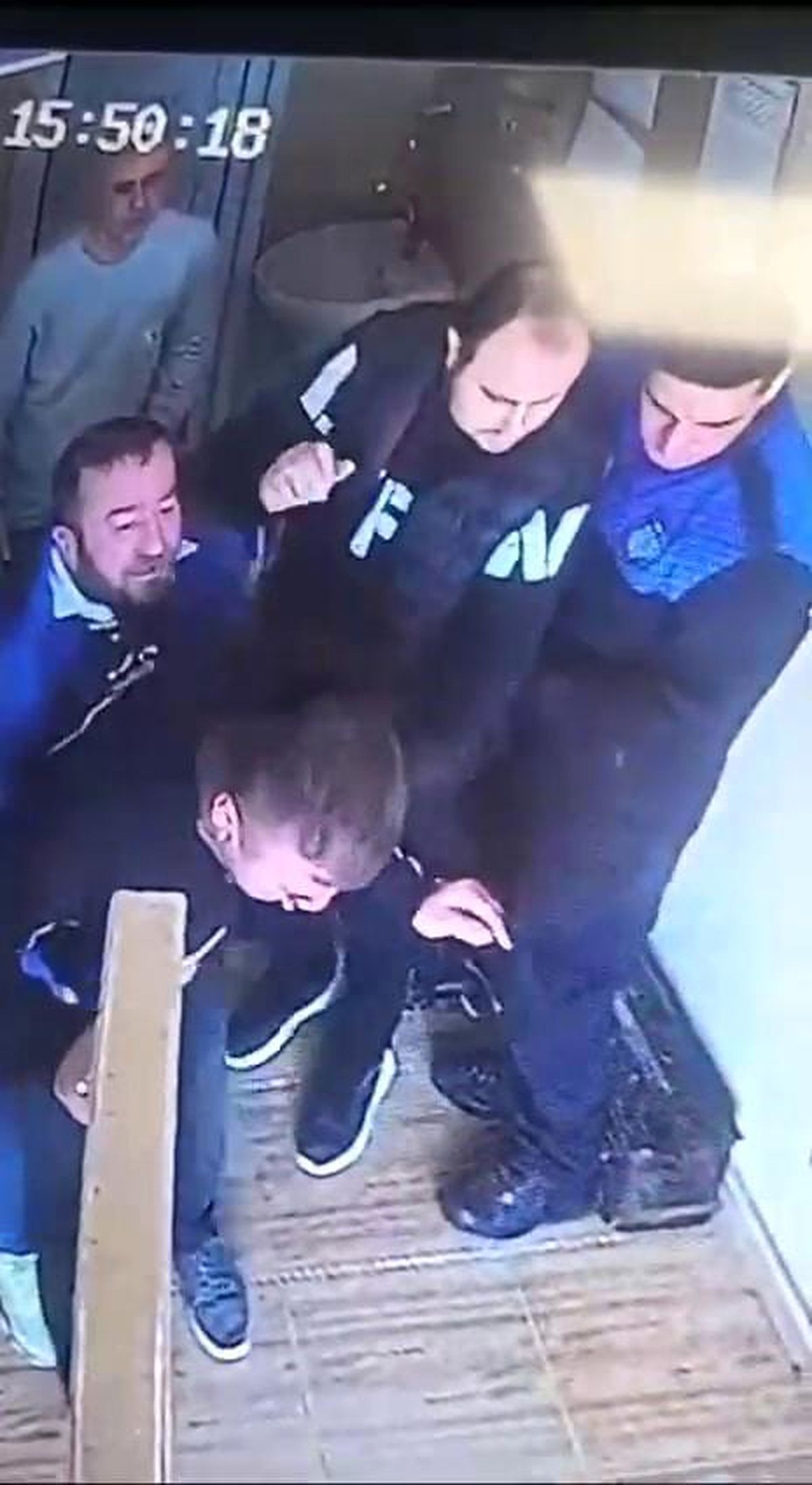 Nefes Borusuna Yemek Kaçan Kişi Heimlich Manevrasıyla Kurtarıldı