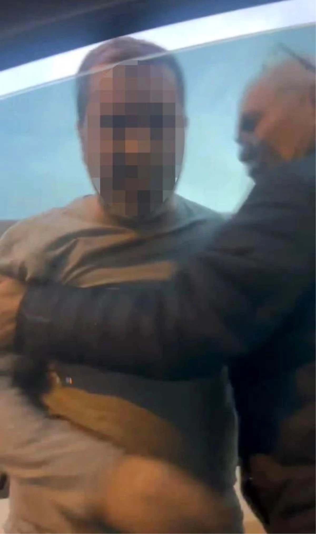Ataşehir\'de Sürücüye Küfür Eden Şahıs Yakalandı
