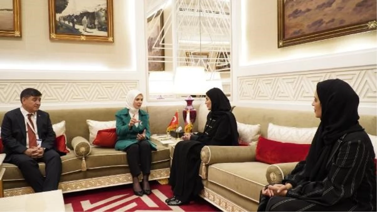 Aile ve Sosyal Hizmetler Bakanı Katar\'da Sosyal Kalkınma ve Aile Bakanı ile Görüştü