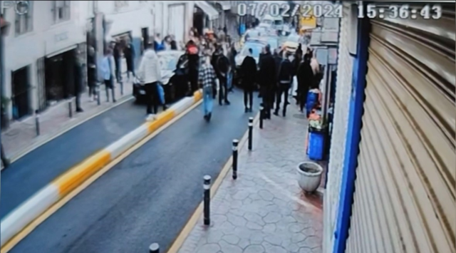 Beyoğlu'nda market çalışanlarına silahlı saldırı: 1 ölü, 1 yaralı