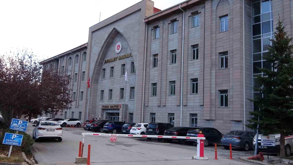Yozgat\'ta Boşanma Aşamasındaki Eşi ve Kayınvalidesini Bıçaklayarak Öldüren Sanığın Tutukluluğu Devam Ediyor