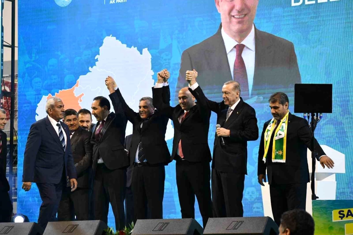 Cumhurbaşkanı Erdoğan, Şanlıurfa\'da AK Parti Aday Tanıtım Toplantısında Bozova Belediye Başkanı ile yola devam dedi